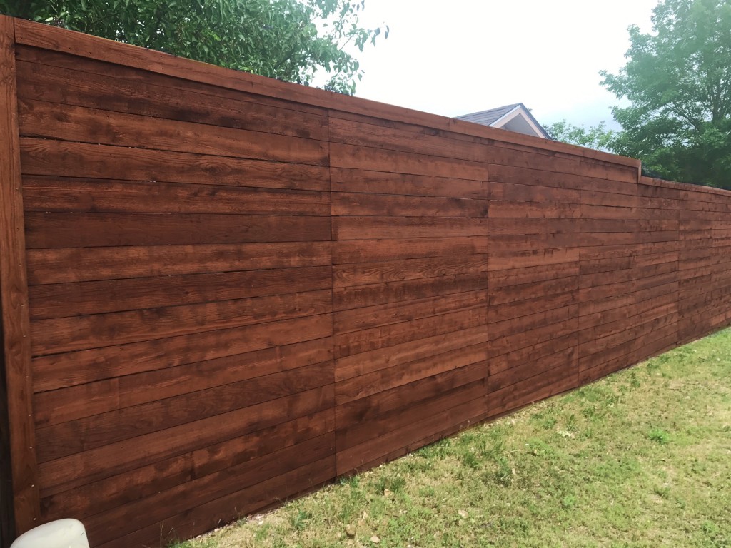 Horizontal Wood Fence Companies | Horizontal Style Fence Builders